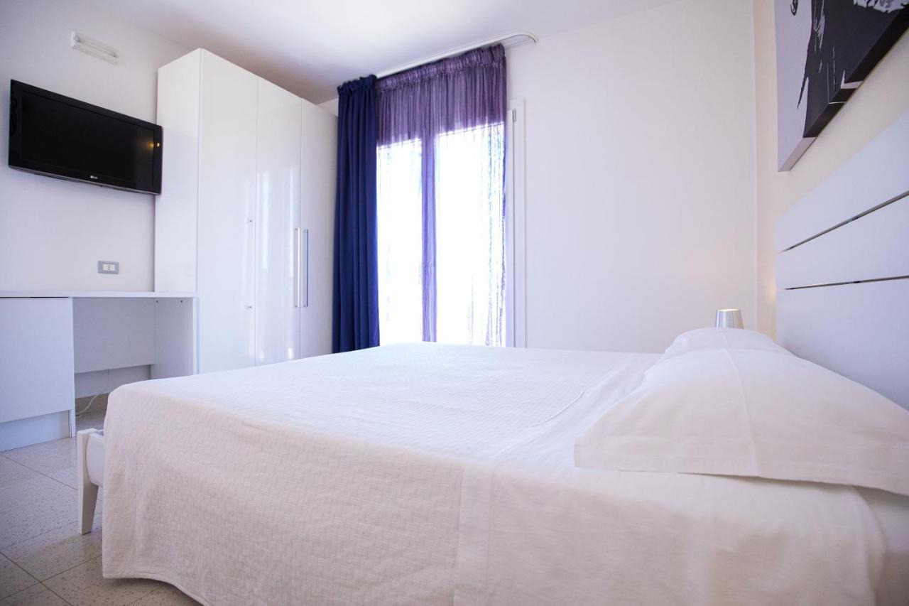 Donnosanto Residence Torre Santa Sabina Ngoại thất bức ảnh
