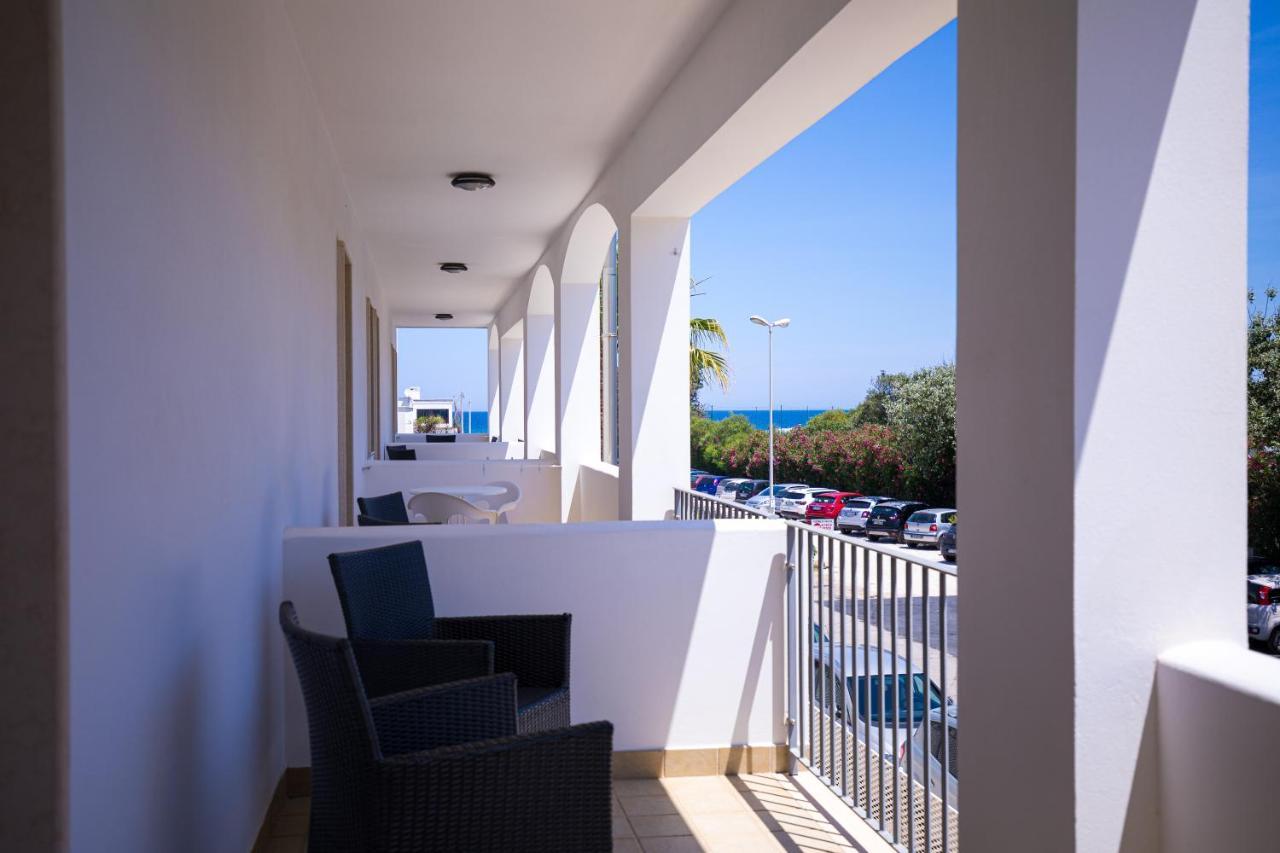 Donnosanto Residence Torre Santa Sabina Ngoại thất bức ảnh